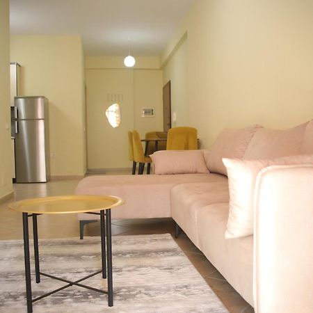 Pleasant Apartment With Free Dedicated Parking In Komuna E Parisit Tirana Bagian luar foto