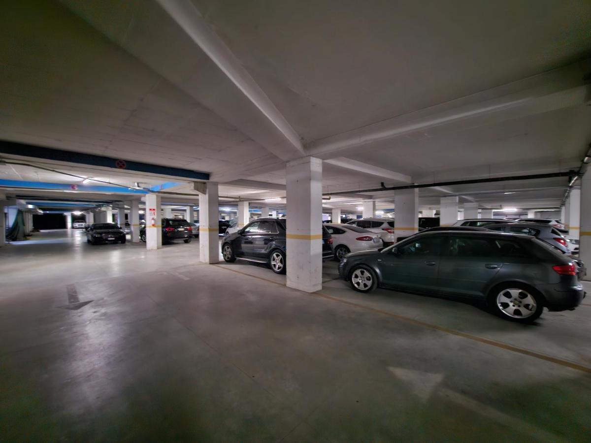 Pleasant Apartment With Free Dedicated Parking In Komuna E Parisit Tirana Bagian luar foto
