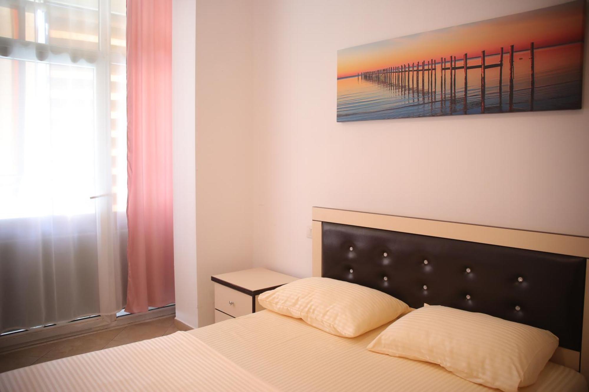 Pleasant Apartment With Free Dedicated Parking In Komuna E Parisit Tirana Bagian luar foto
